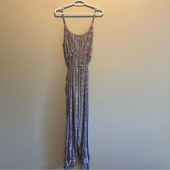 Dress Forum Herringbone Ankle Tie Jumpsuit - Picture 3 of 8